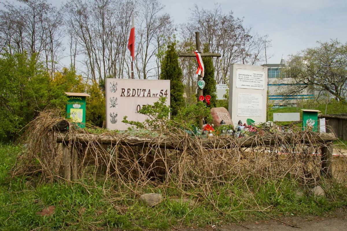 Reduta Ordona Pytania I Odpowiedzi Pomnik Reduta Ordona - Szlaki turystyczne Mazowsza
