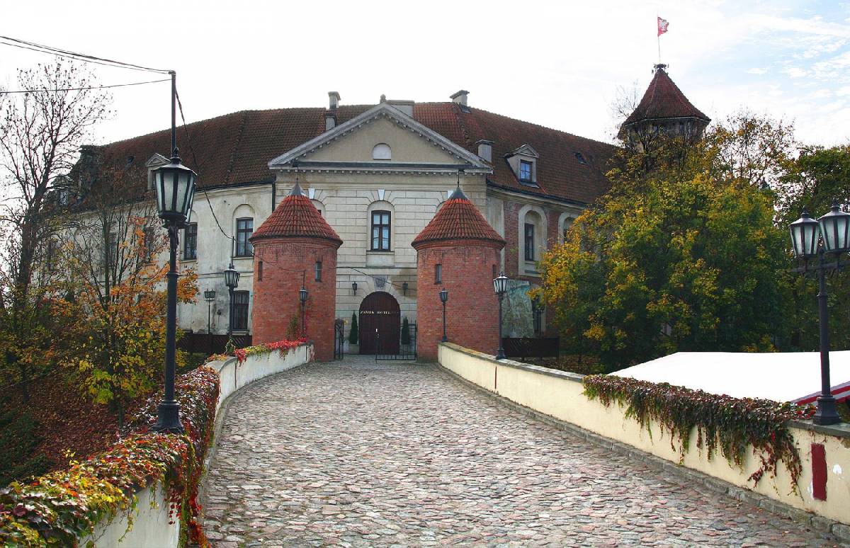 Zamek Biskupów Płockich Szlaki turystyczne Mazowsza
